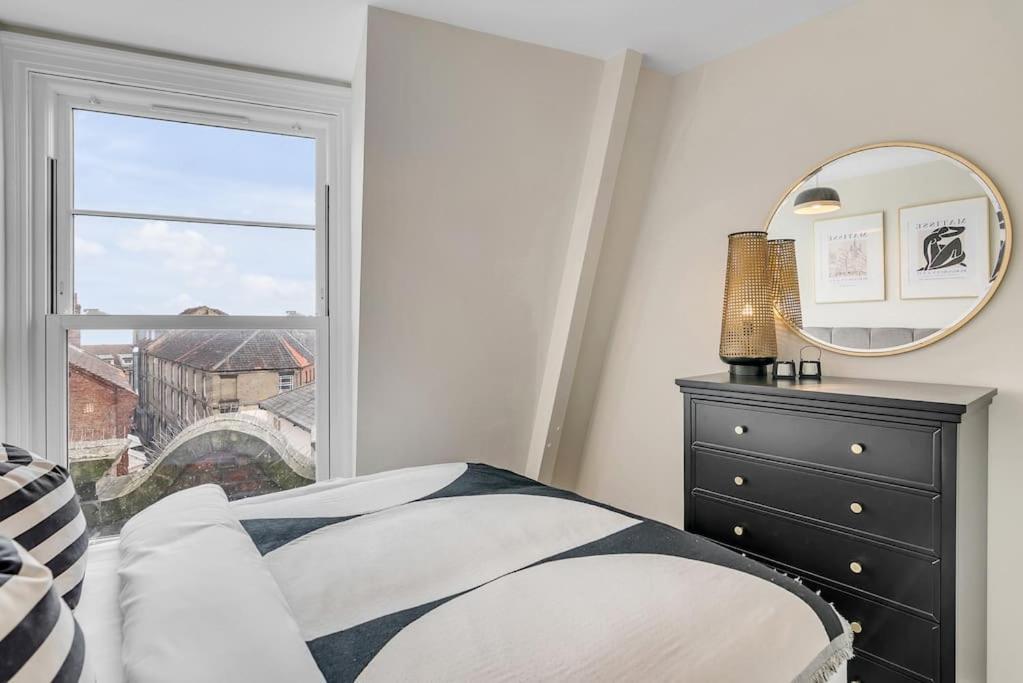 1-Bed Seaside Apartment With Parking Cromer Exterior foto