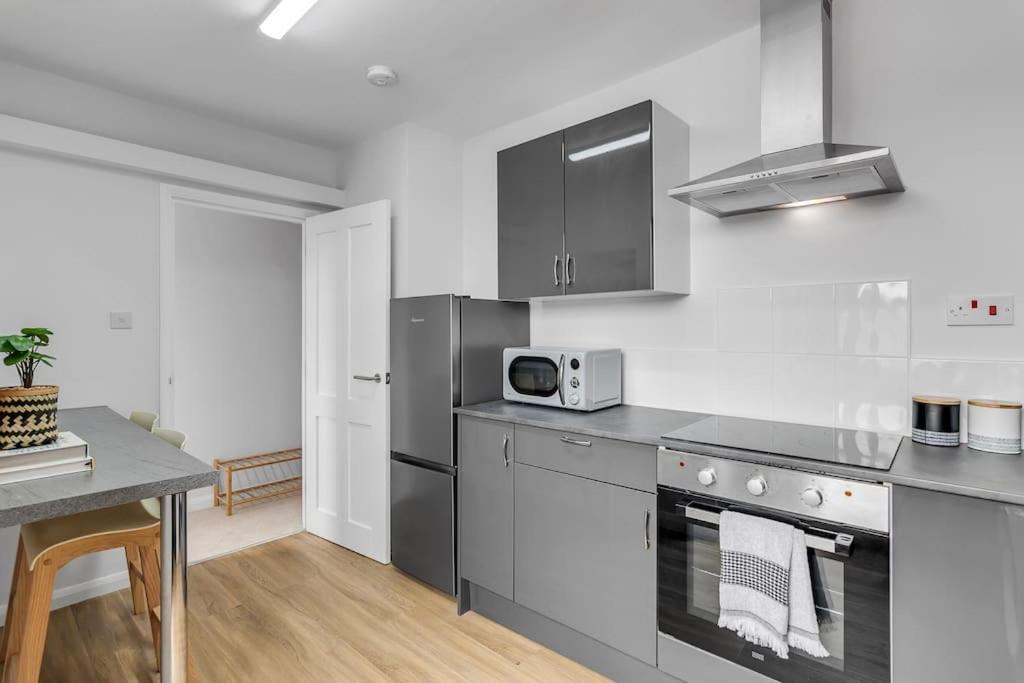 1-Bed Seaside Apartment With Parking Cromer Exterior foto